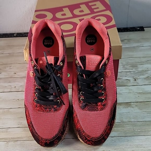 Gioseppo Brand Rimini Red Reptile Espadrille Sneakers Size 7½ 7.5 - Picture 7 of 9